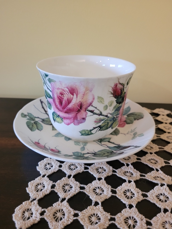 Roy Kirkham Other - 16 Oz English Rose Breakfast Tea Cup And Saucer By Roy Kirkham